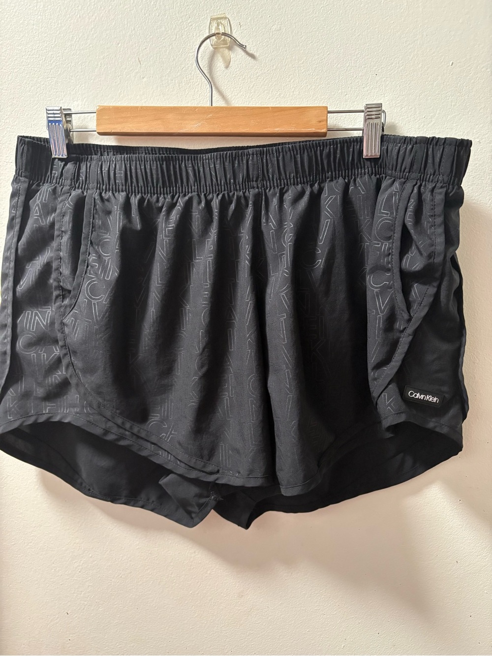 Calvin Klein Black Women's Athletic Shorts with Subtle Logo Print size XL